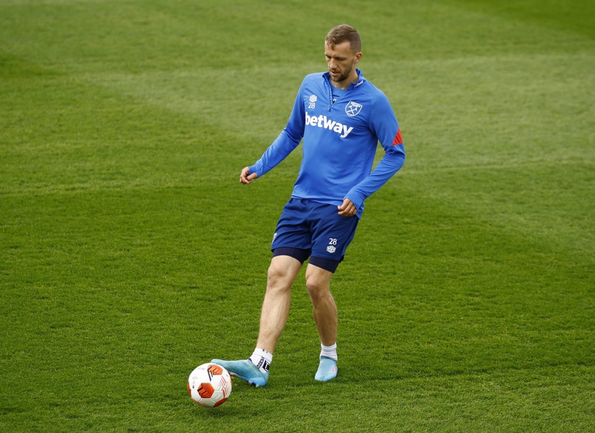Aston Villa must seal Tomas Soucek transfer