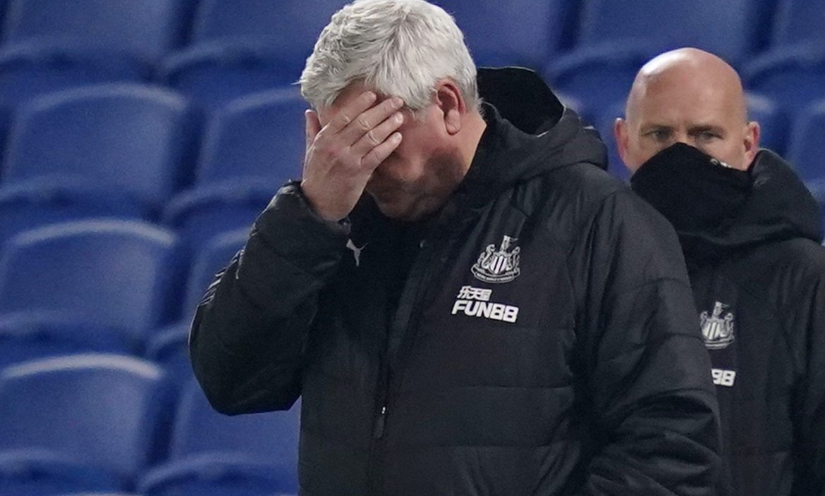 Howey claims Bruce was in trouble