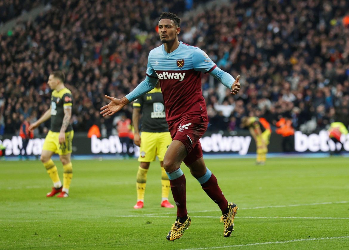 Alan Nixon claims West Ham will sell Haller